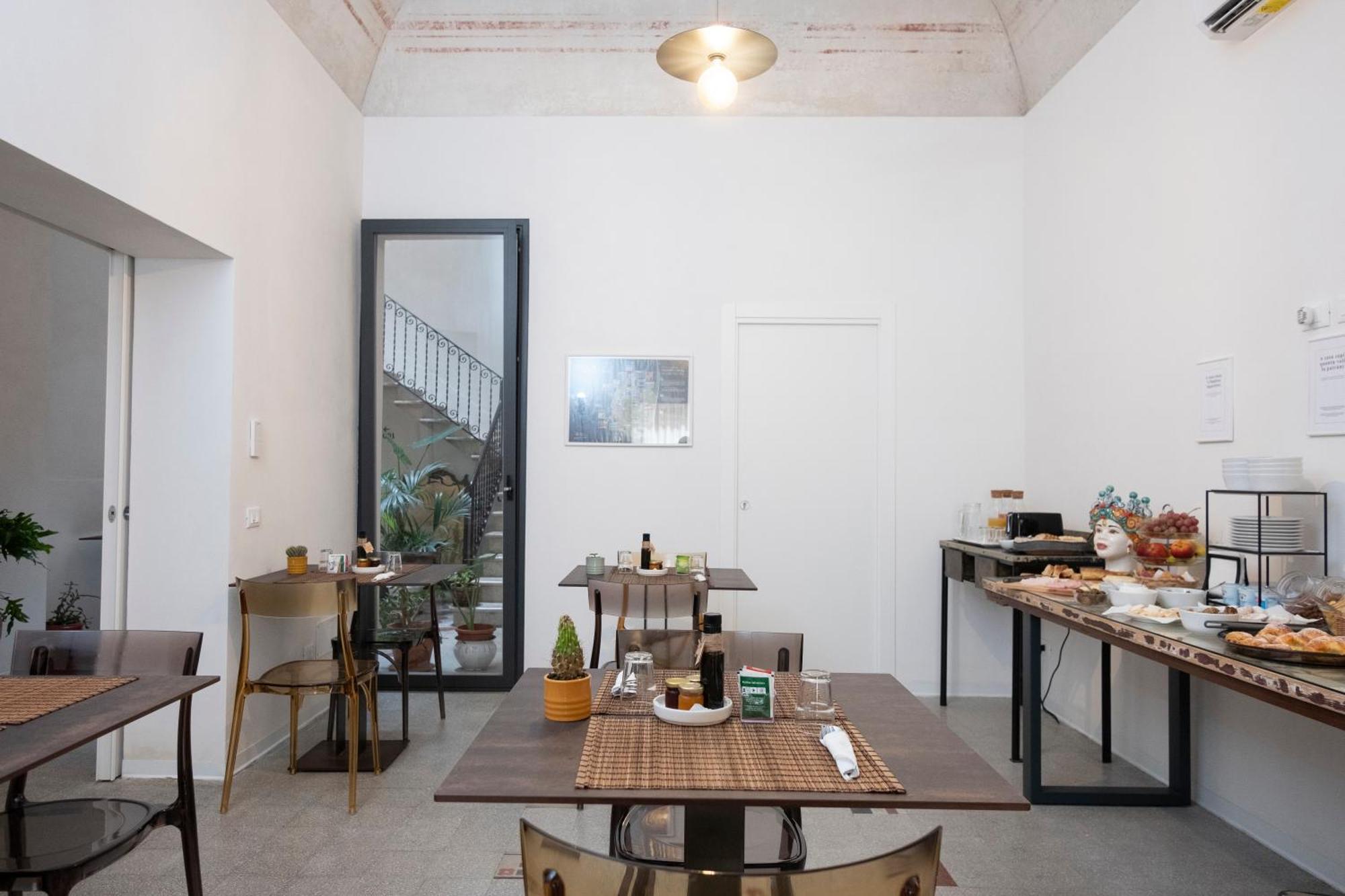 Bassi77 - Rooms & Apartments Trapani Exterior photo